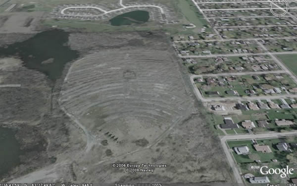 Miracle Mile Drive-In Theatre - Google Earth (newer photo)